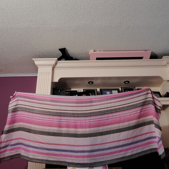 American Eagle scarf - Picture 3 of 3